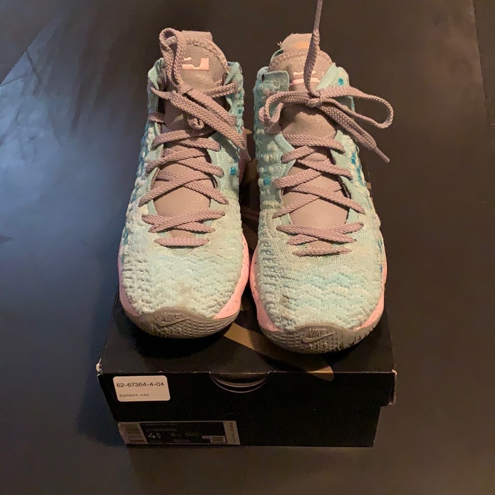 Kids Lebrons XVII size 4.5 Y